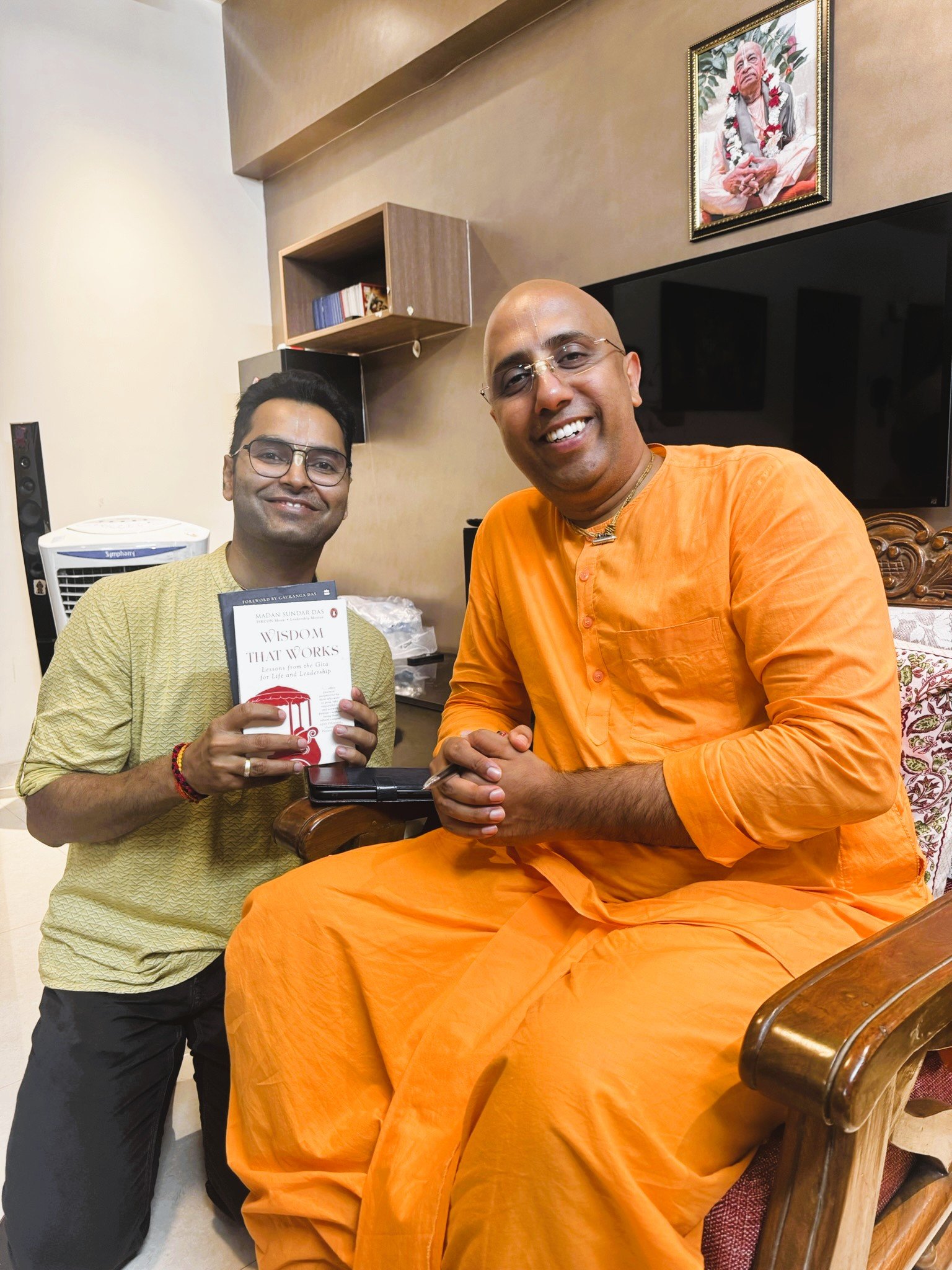 Signing with readers